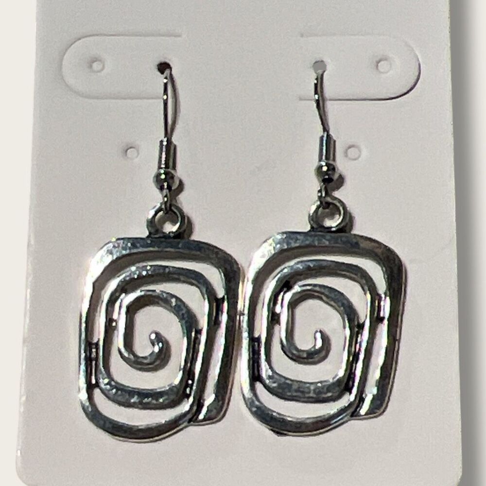 Silver Tone Square Spiral Dangle Earrings Geometric Modernist 1.75 Inch